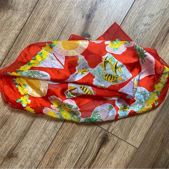 vintage Adrienne Vittadini silk scarf. - Picture 7 of 7
